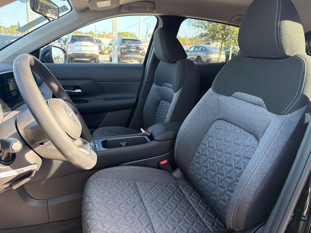 New 2026 Nissan Kicks SV 4D Sport Utility