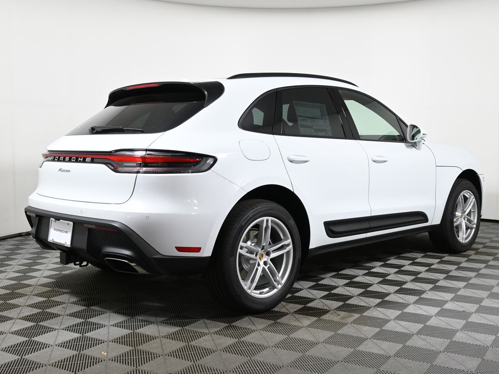 2025 Porsche Macan  7