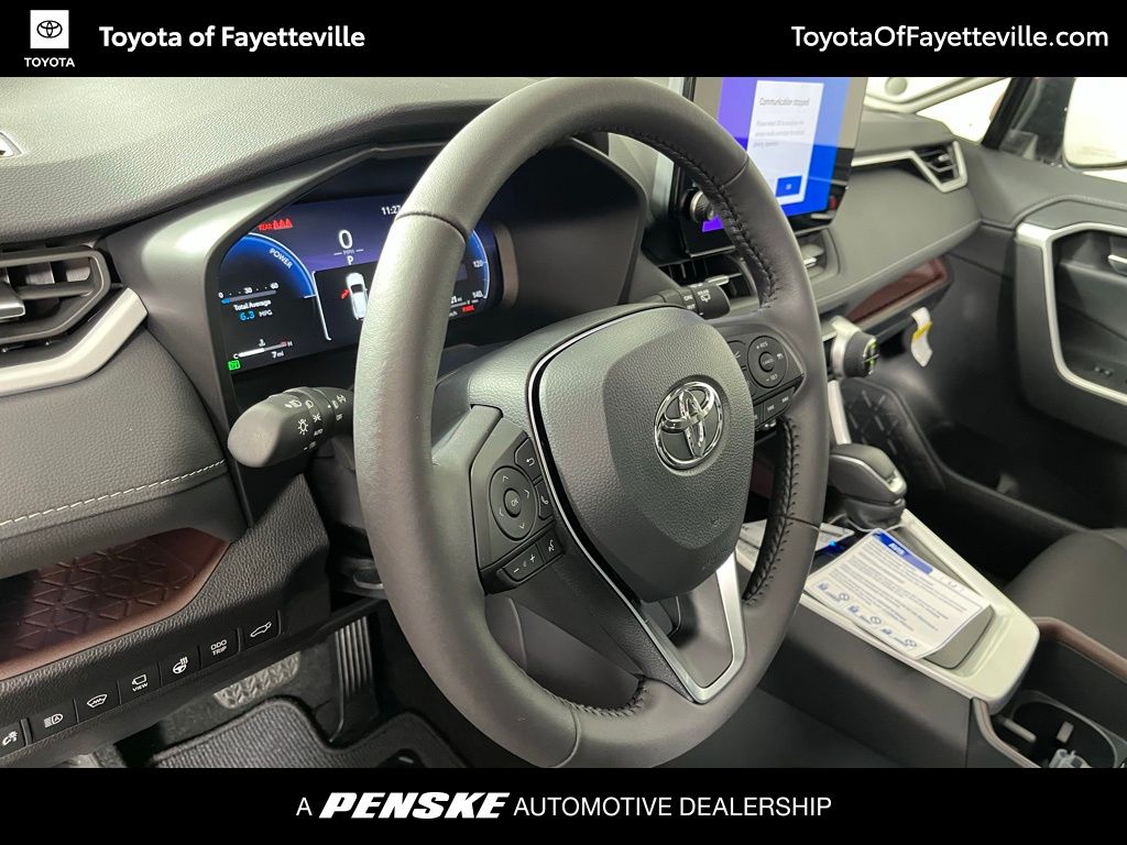 Thumbnail: 2025 Toyota RAV4 - 26