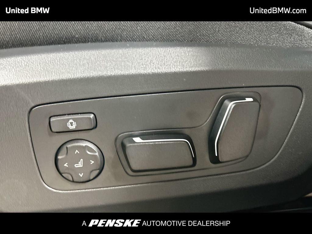 Thumbnail: 2026 BMW X3 - 12