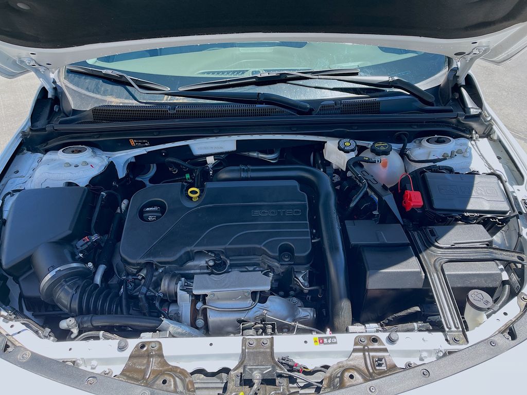 Used 2024 White Chevrolet LS image 27