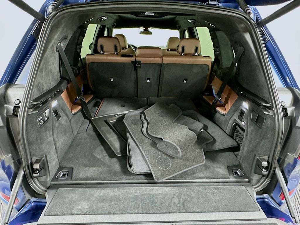 Thumbnail: 2020 BMW X7 - 27