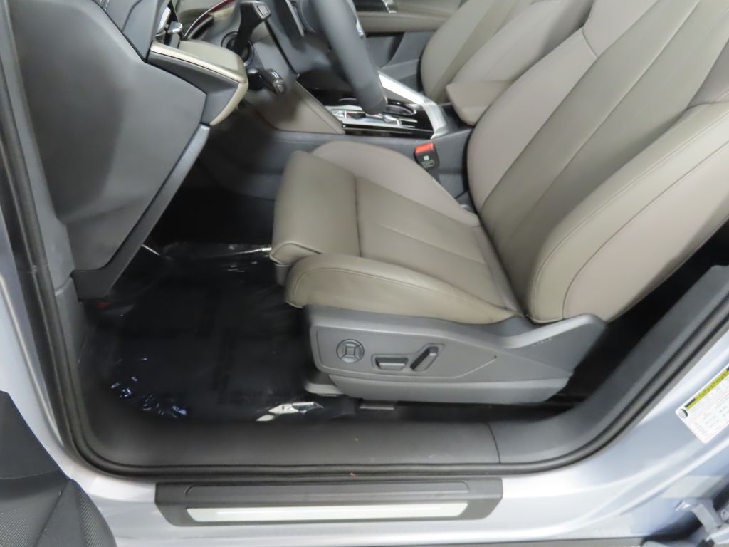 Thumbnail: 2025 Audi Q5 - 31