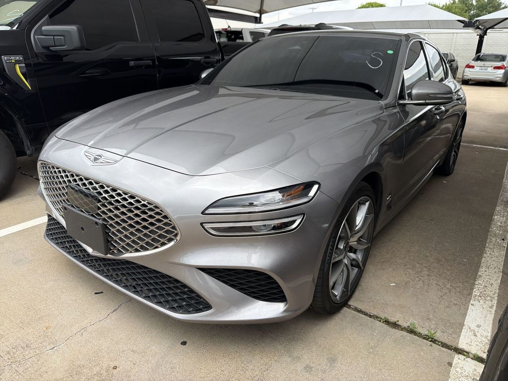 Savile Silver 2024 Genesis G70 2.5T Standard RWD Sedan Rear-Wheel Drive 8-Speed Automatic