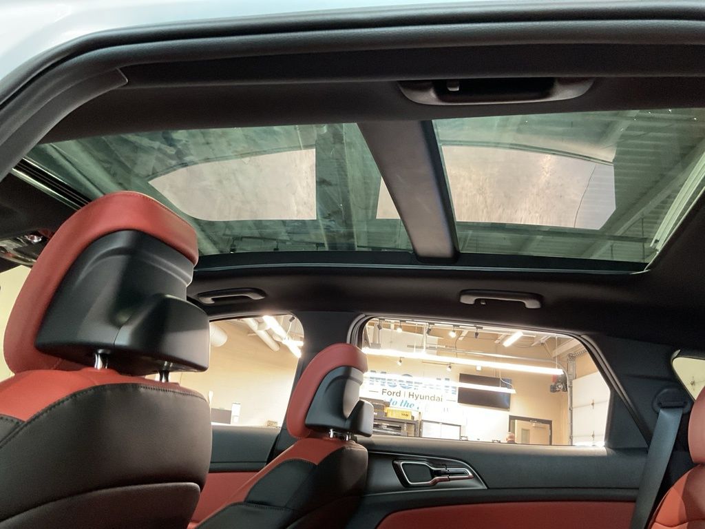 New 2026 White Kia SX-Prestige image 8