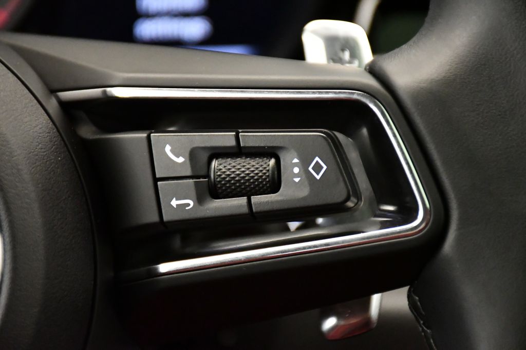 Thumbnail: 2024 Porsche Macan - 29