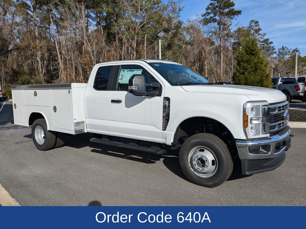 2024 Ford F-350 Super Duty XL