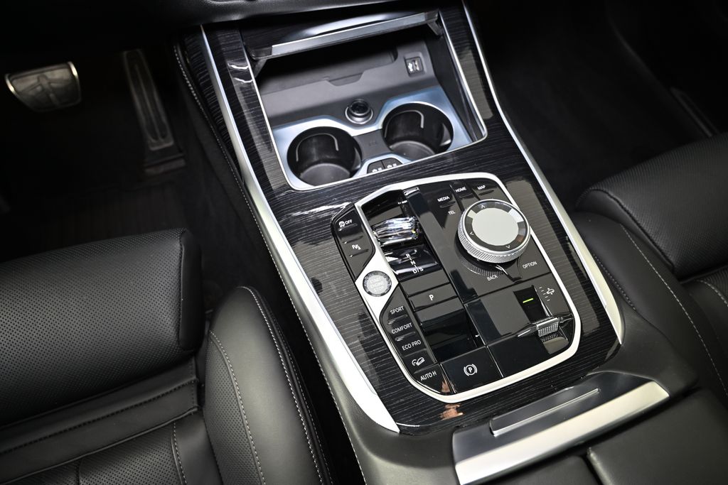2023 BMW X7 xDrive40i 19