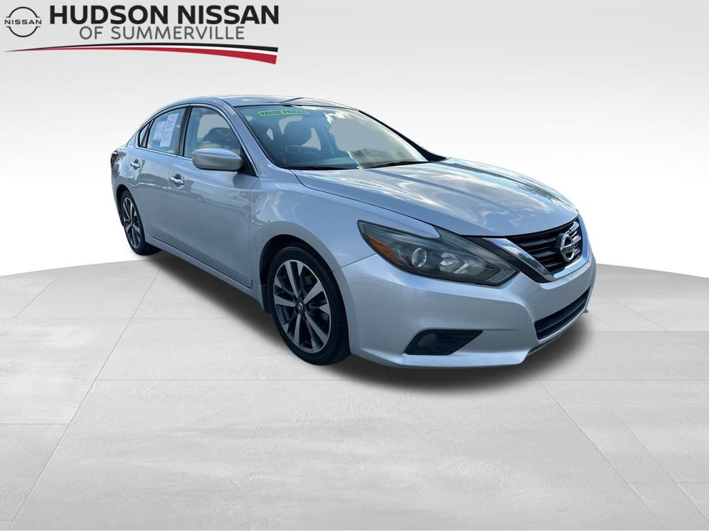 2017 Brilliant Silver Metallic Nissan Altima 2.5 SR Sedan
