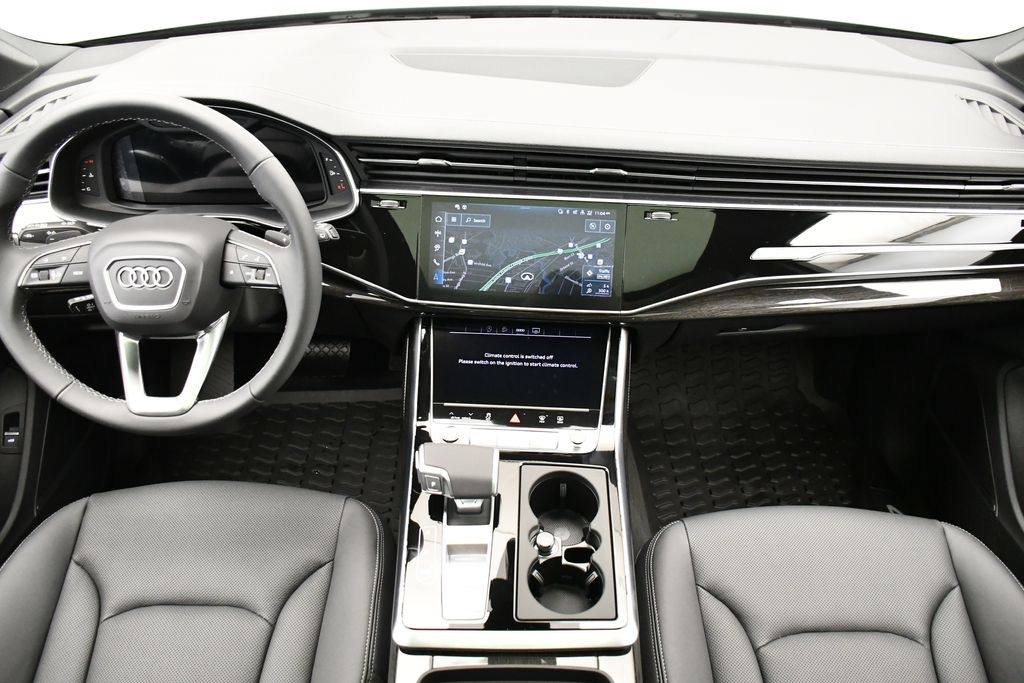 Thumbnail: 2025 Audi Q7 - 21