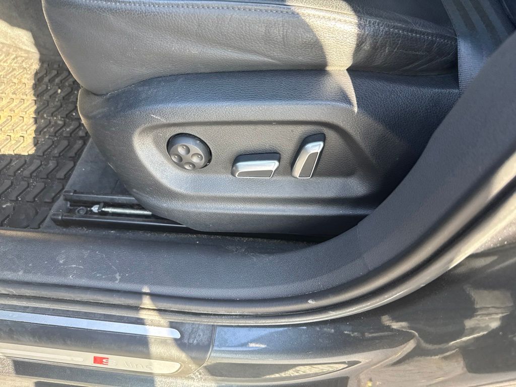 Used 2018 Gray Audi 2.0T Premium image 17
