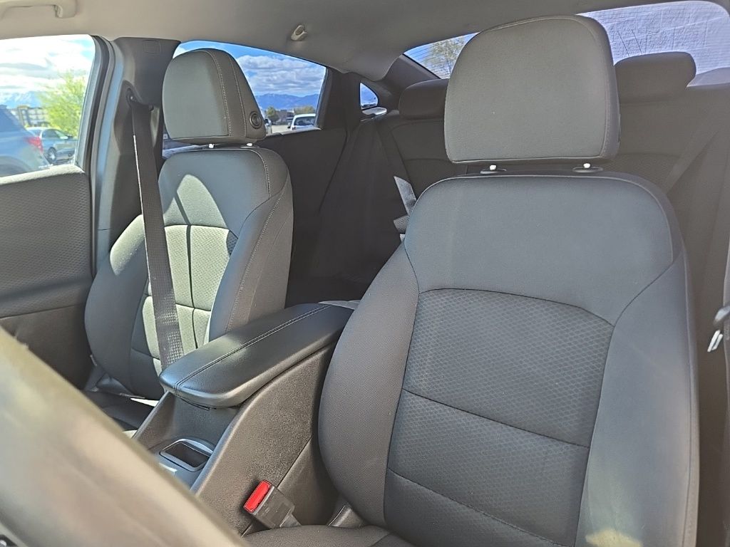 Used 2016 Black Chevrolet LT image 18