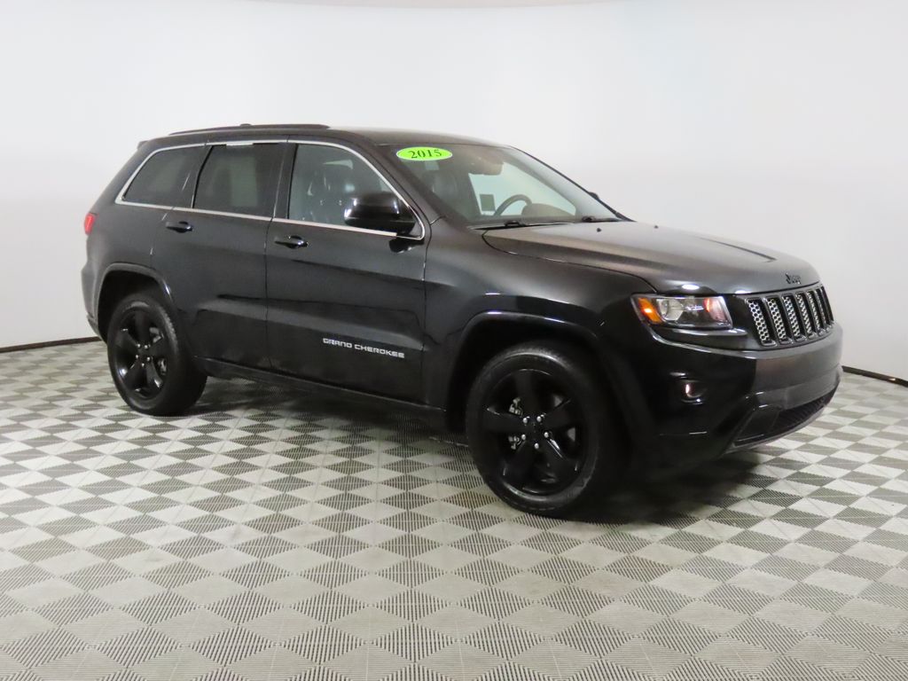 Thumbnail: 2015 Jeep Grand Cherokee - 7