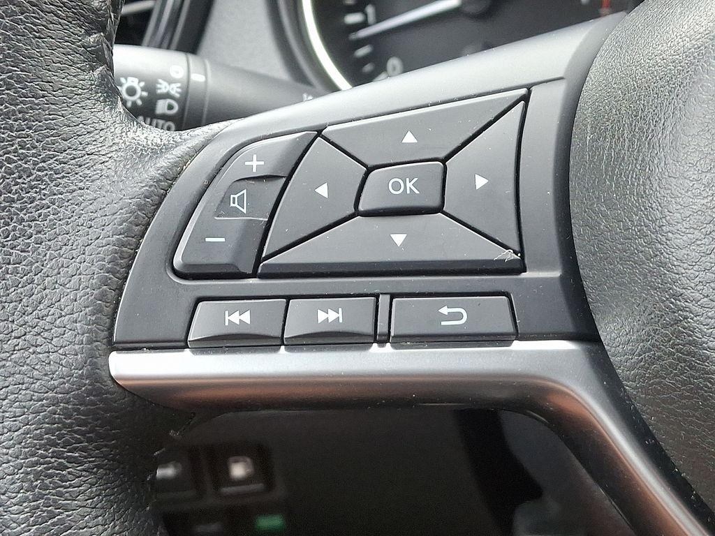 Thumbnail: 2019 Nissan Rogue - 21