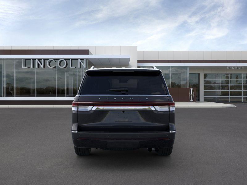 Thumbnail: 2023 Lincoln Navigator - 5