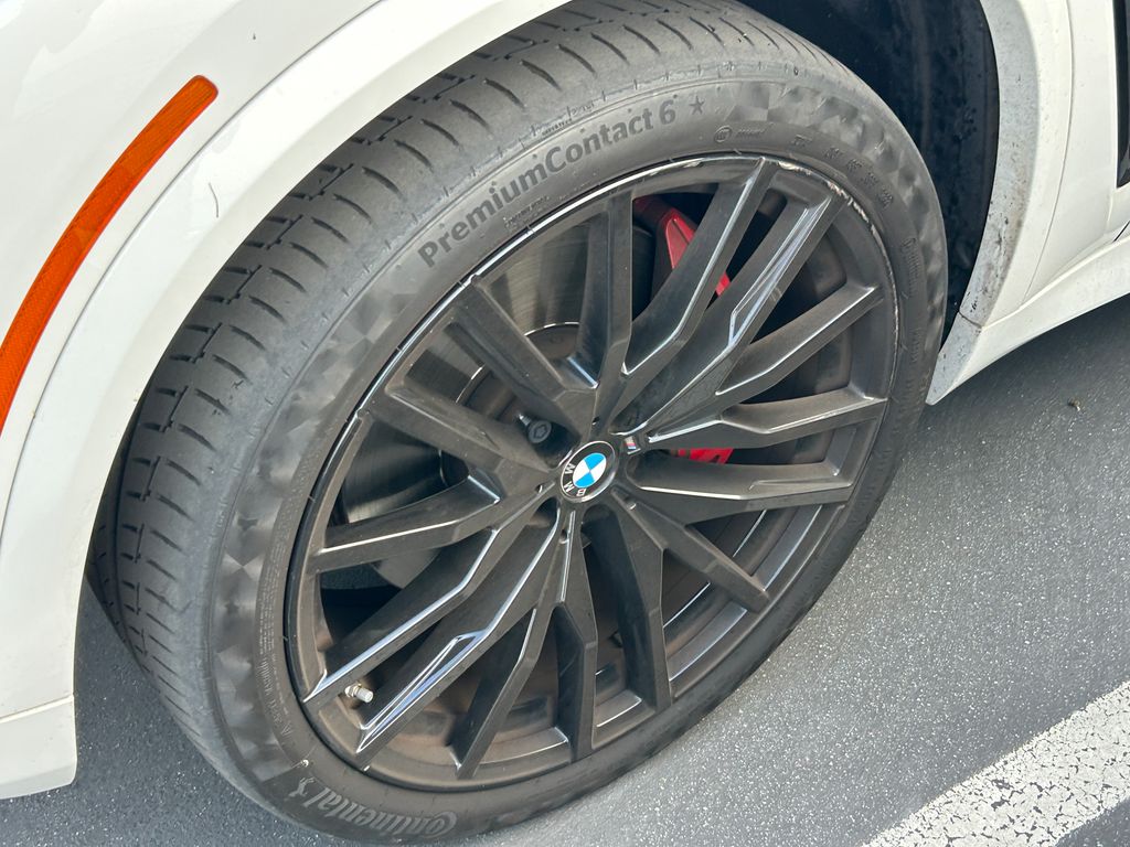 Thumbnail: 2023 BMW X5 - 3