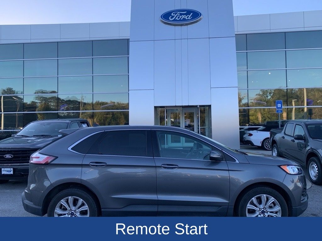 2022 Ford Edge Titanium