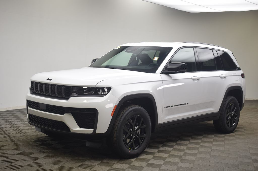 new 2026 Jeep Grand Cherokee car, priced at $39,516