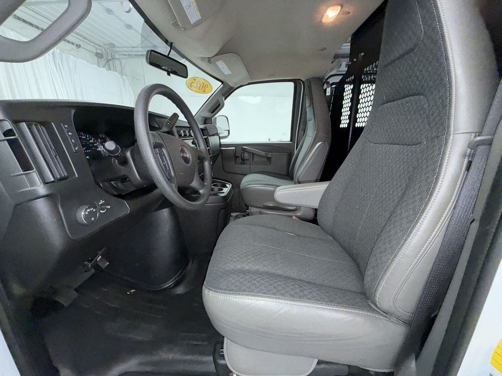 Used 2025 GMC Savana 2500 Van