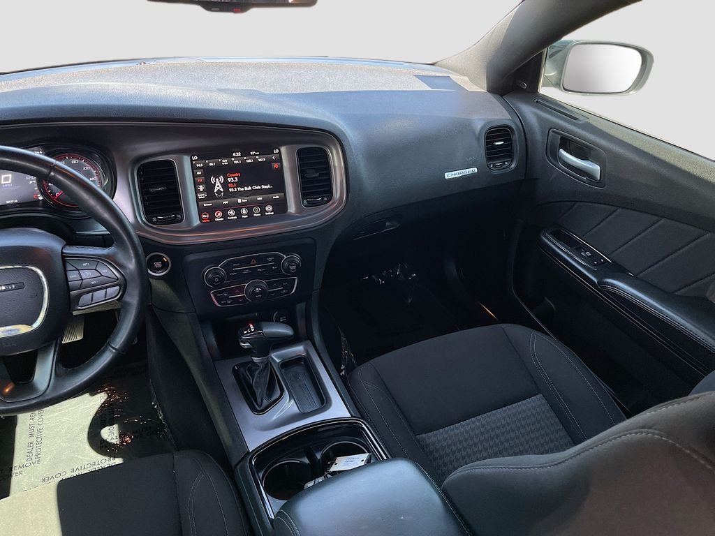 Used 2023 Silver Dodge SXT image 23