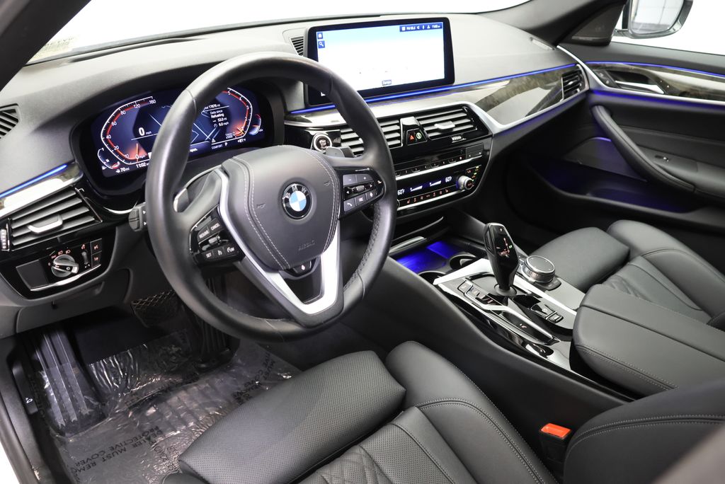Thumbnail: 2023 BMW 5 Series - 29
