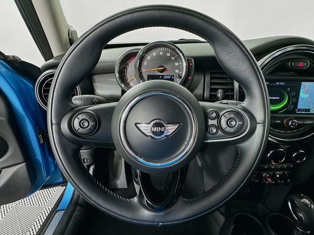 Thumbnail: 2017 MINI Cooper - 11