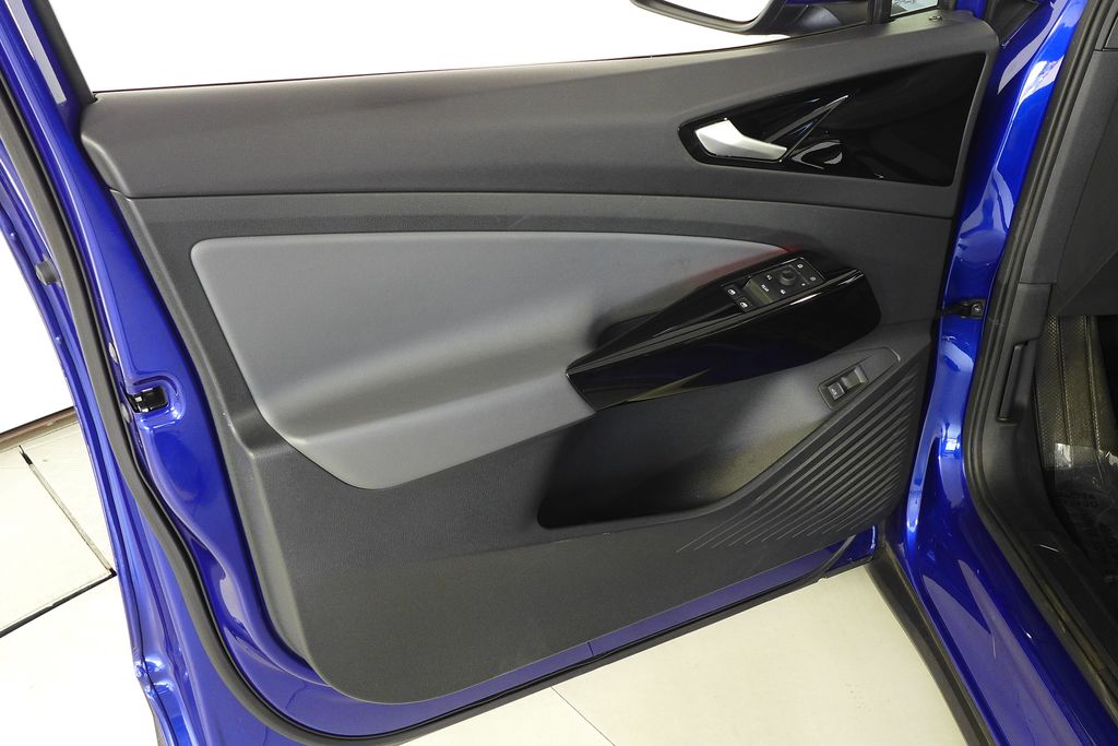 Thumbnail: 2021 Volkswagen ID.4 - 11