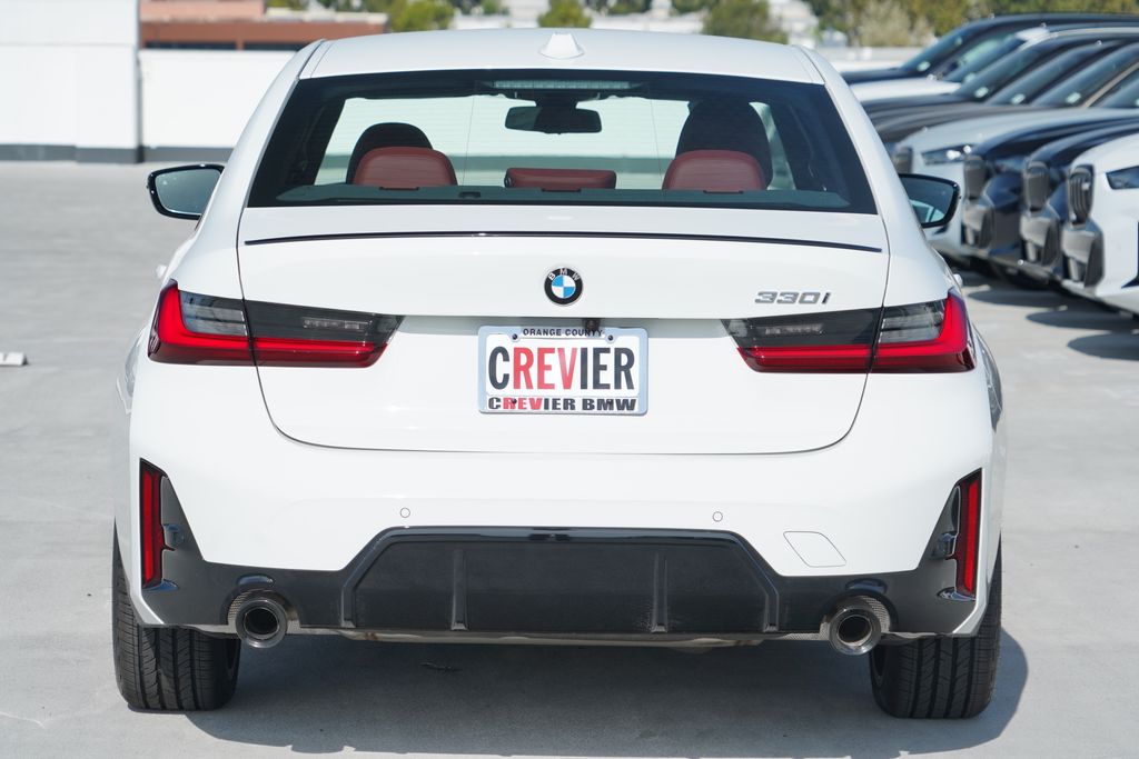 Thumbnail: 2026 BMW 3 Series - 6