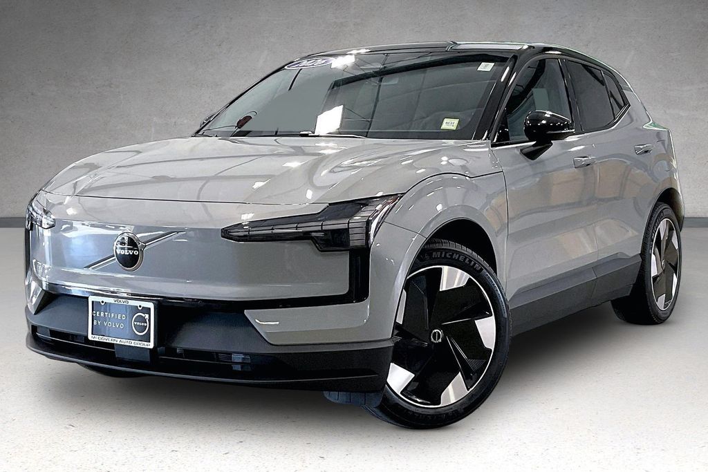 2026 Volvo EX30 Twin Plus eAWD    