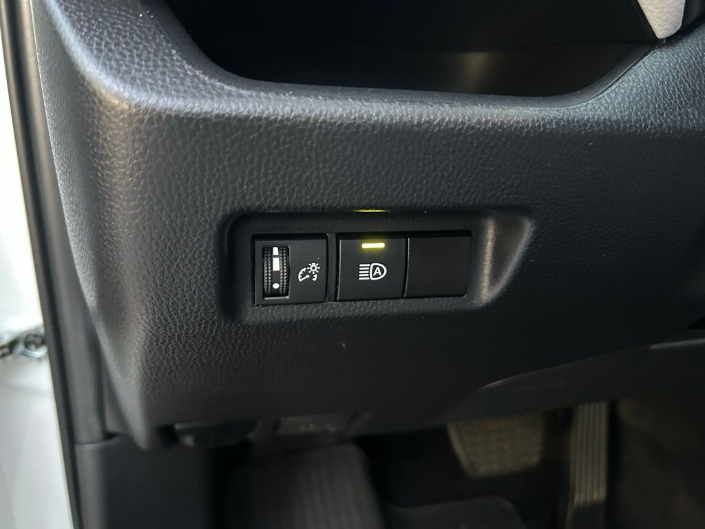 Thumbnail: 2024 Toyota RAV4 - 18