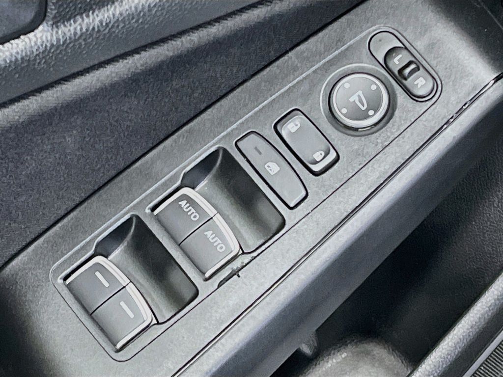 Used 2025 Black Honda LX image 17