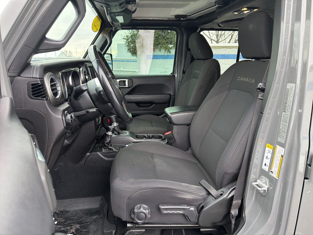 Thumbnail: 2020 Jeep Wrangler - 17