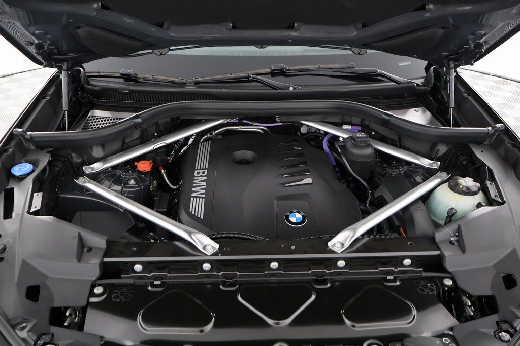 Thumbnail: 2026 BMW X5 - 9