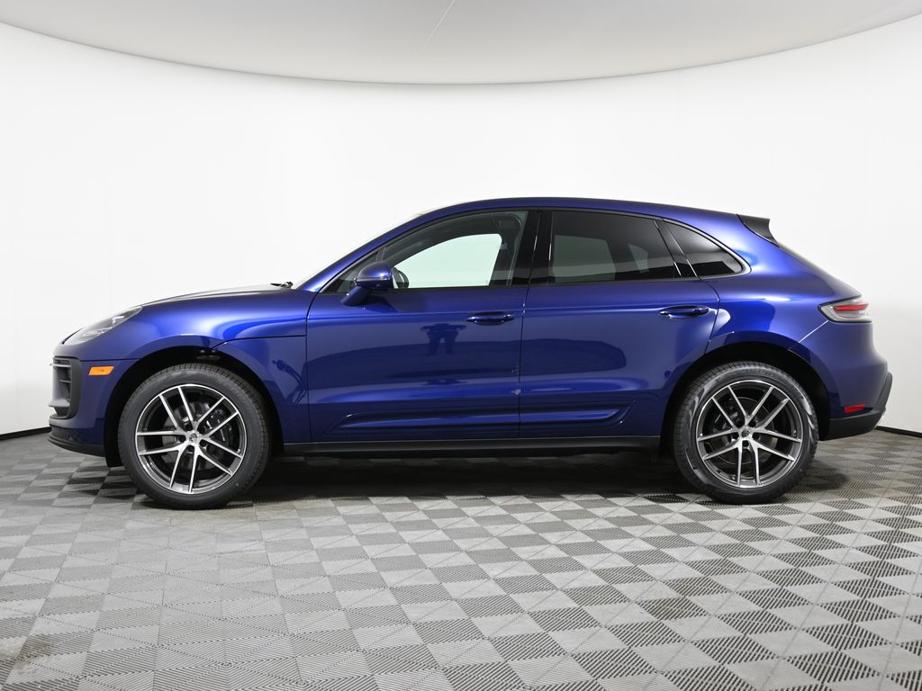 2024 Porsche Macan  2