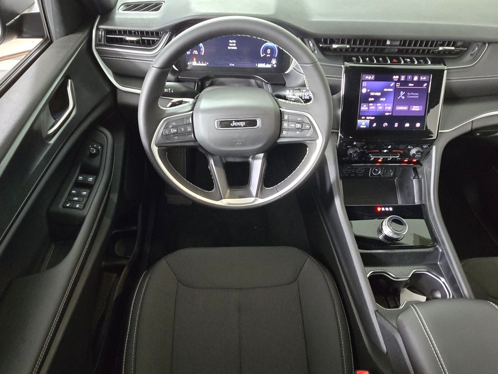 new 2025 Jeep Grand Cherokee L car, priced at $31,045