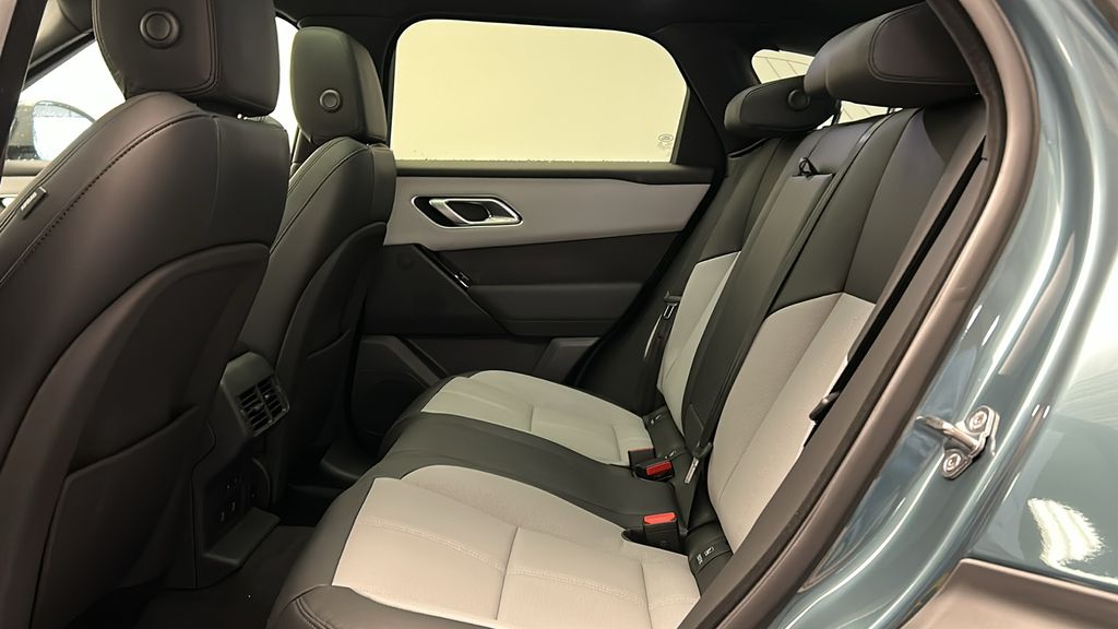 2026 Land Rover Range Rover Velar Dynamic SE 24