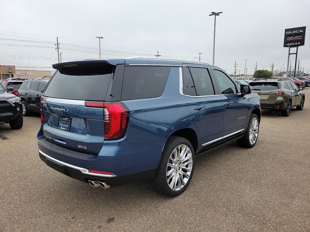 2025 GMC Yukon Denali - 10