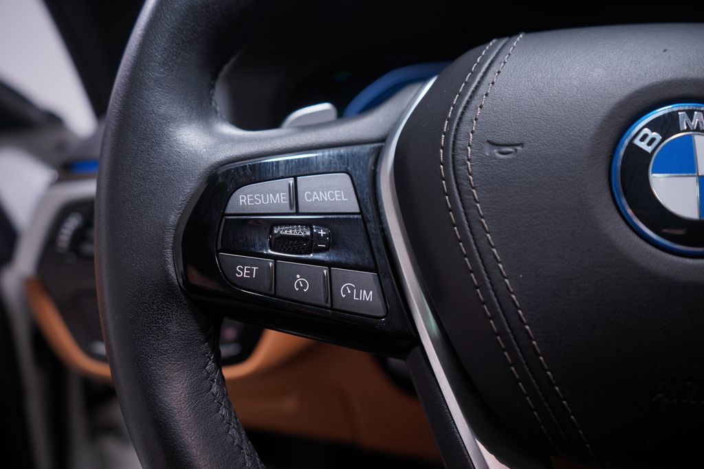 2022 BMW 5 Series 530e iPerformance 20