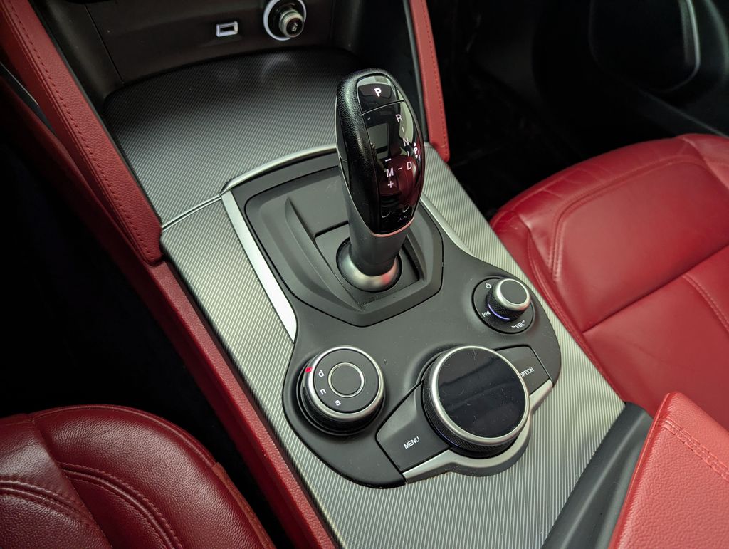 2018 Alfa Rosso Alfa Romeo Stelvio Base AWD SUV