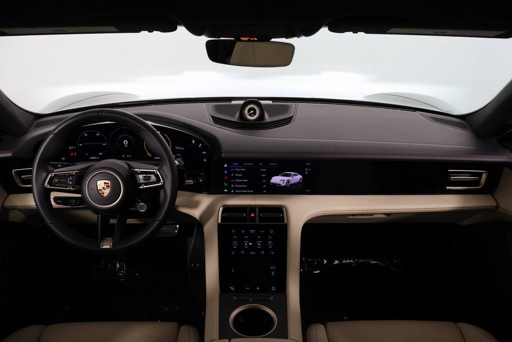 Thumbnail: 2021 Porsche Taycan - 8