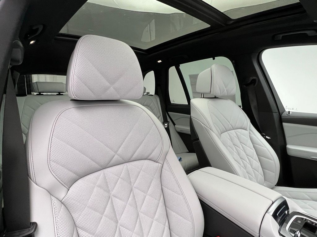 Thumbnail: 2026 BMW X5 - 7