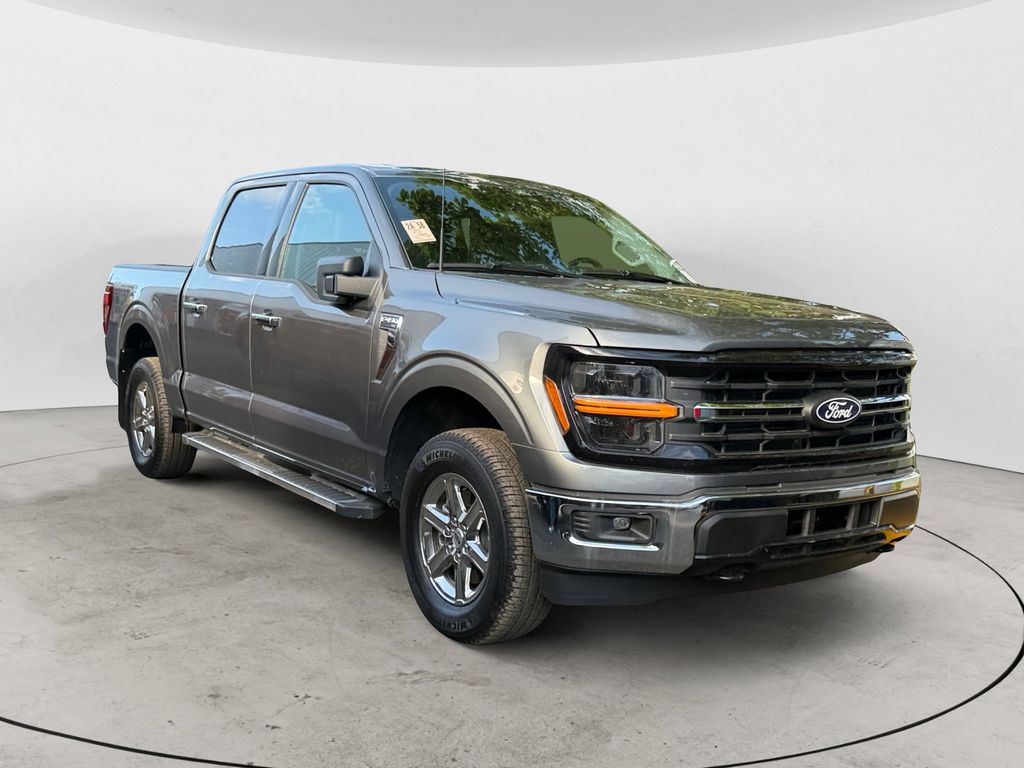 Certified Used 2025 Gray Ford XLT image 6