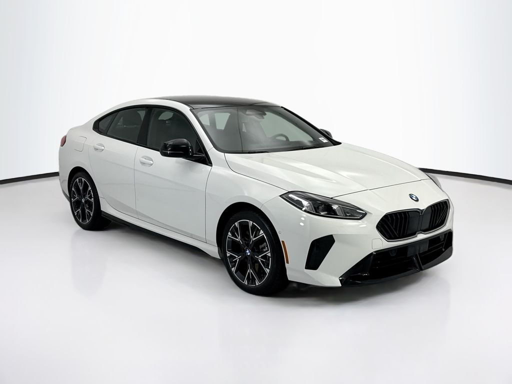 Thumbnail: 2026 BMW 2 Series - 3