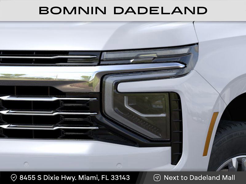 2025 Chevrolet Suburban LT photo