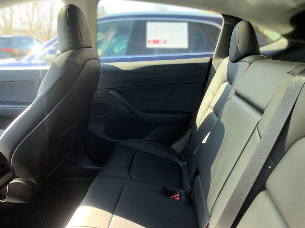 Thumbnail: 2022 Tesla Model Y - 6