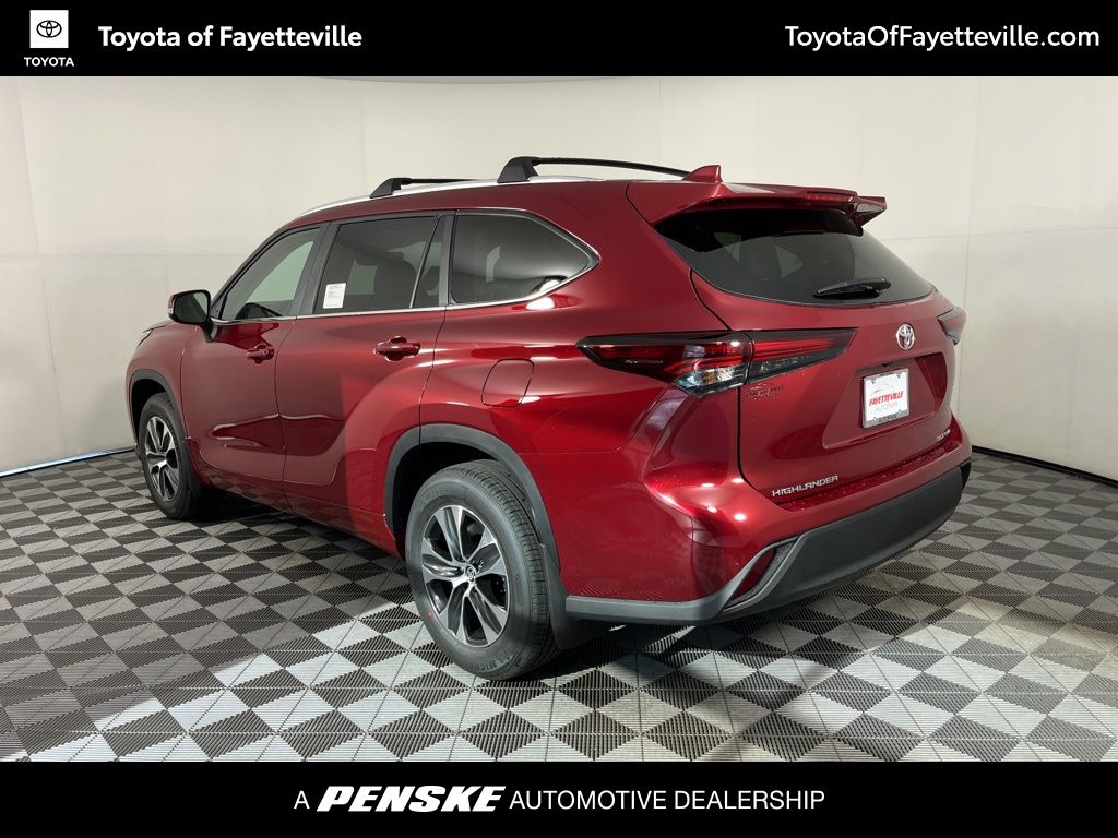 Thumbnail: 2026 Toyota Highlander - 3