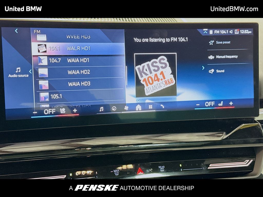 Thumbnail: 2024 BMW 5 Series - 8