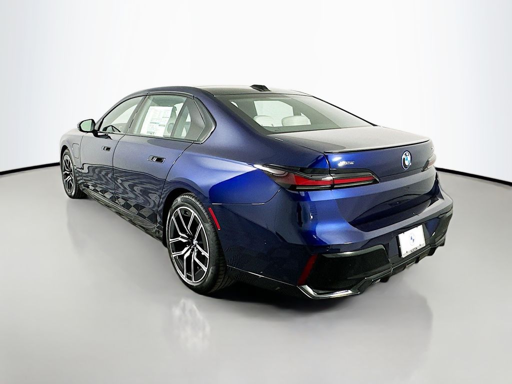 Thumbnail: 2026 BMW 7 Series - 7