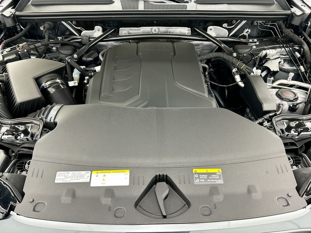 Thumbnail: 2025 Audi Q5 - 29