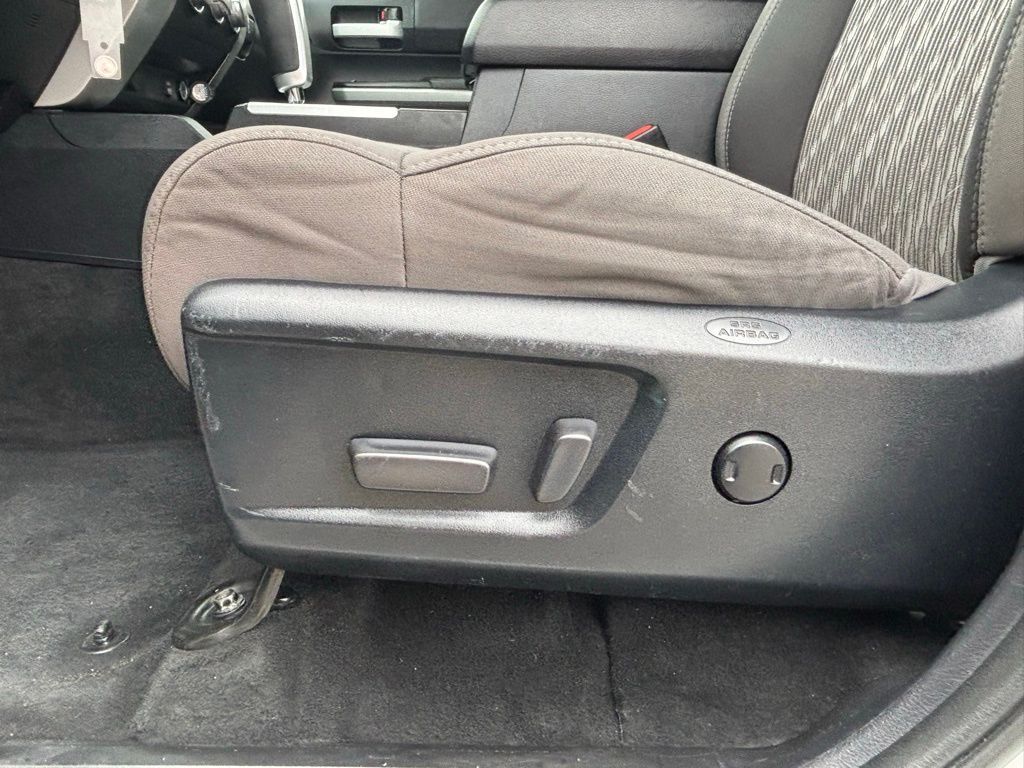2019 Toyota Tundra SR5 photo